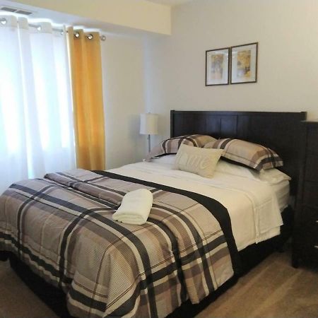 Desirable Condo In Central Ралей Екстериор снимка